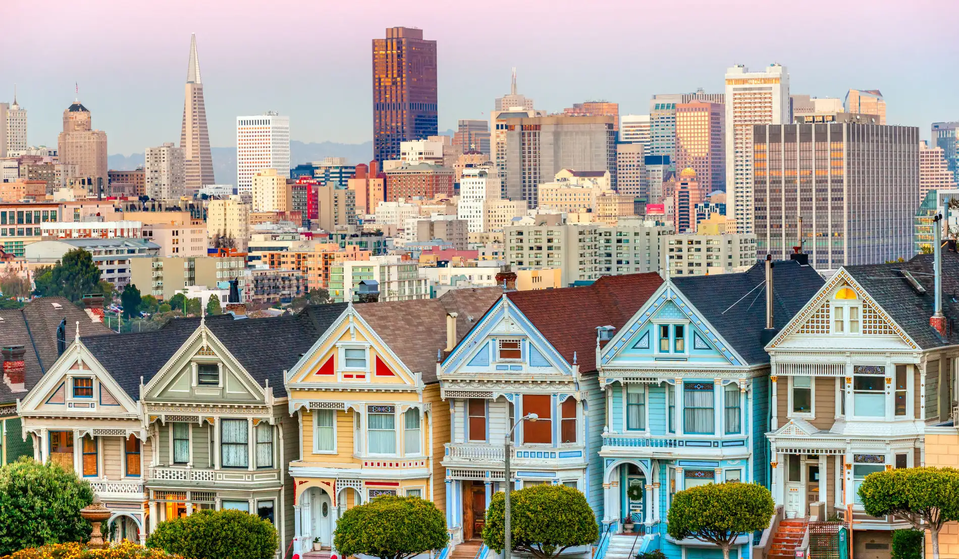 que-ver-san-francisco-casas-victorianas.webp